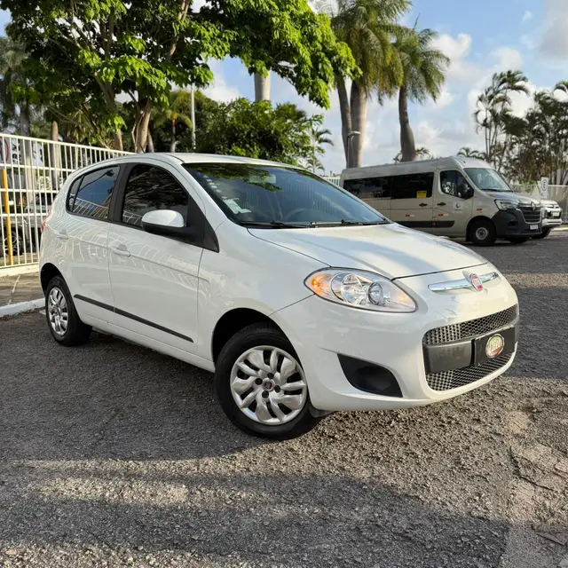 Carro Fiat Palio 2015 Attractive 1.0 Evo (Flex)