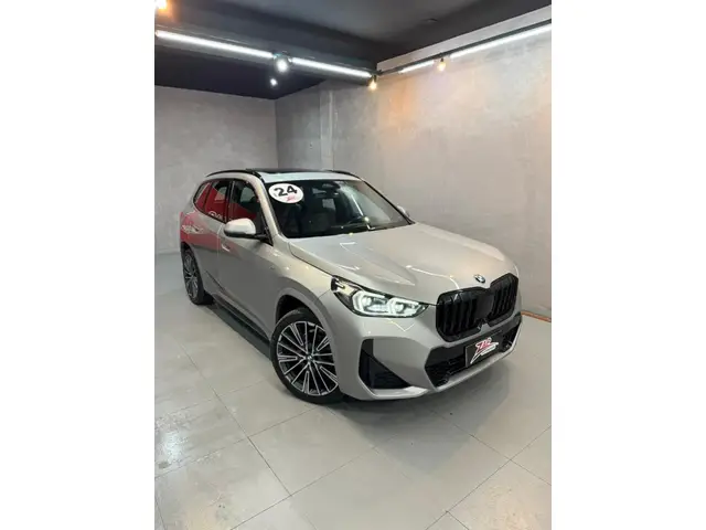 Carro BMW X1 2024 sDrive20i M Sport 2.0 Turbo (Aut.) (Híb.)