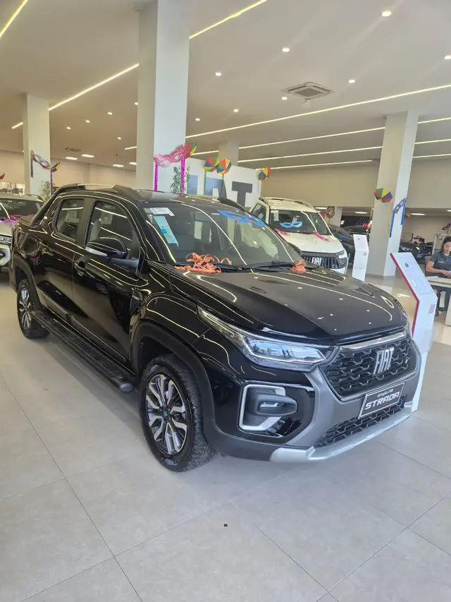Carro Fiat Strada 2026 Ranch CD 1.0 Turbo