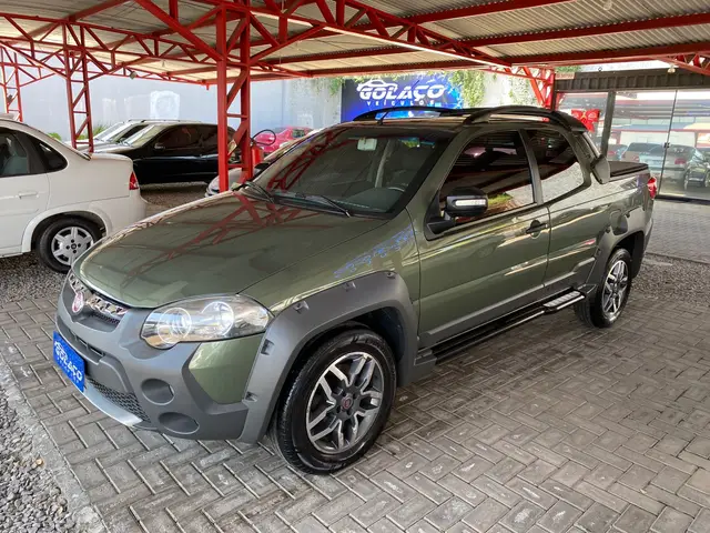 Carro Fiat Strada 2016 Adventure 1.8 16V (Flex) (Cabine Estendida)