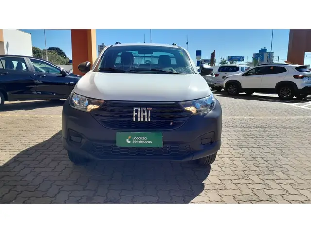 Carro Fiat Strada 2023 Endurance 1.4 Cabine Plus (Flex)