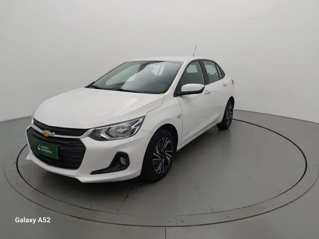 Carro Chevrolet Onix Plus 2024 LT 1.0