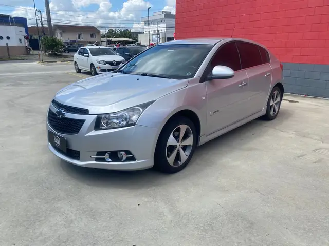 Carro Chevrolet Cruze Sport6 2014 LT 1.8 16V Ecotec (Flex)