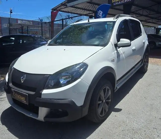 Carro Renault Sandero Stepway 2014 1.6 16V Hi-Flex (aut)