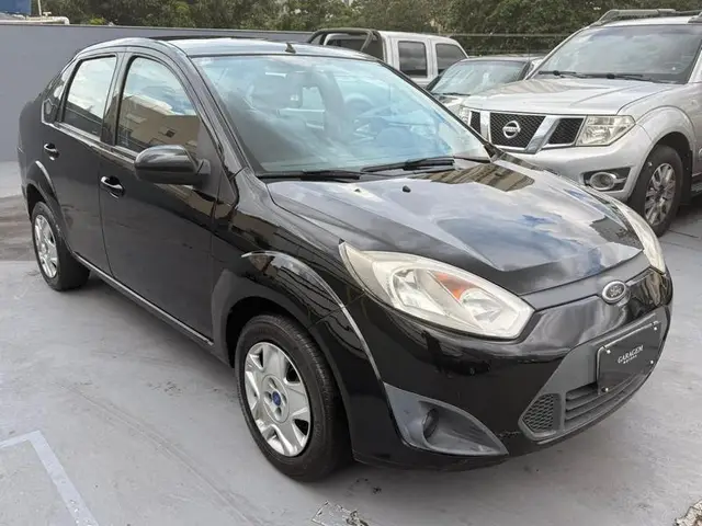 Carro Ford Fiesta Sedan 2014 SE 1.6 Rocam (Flex)