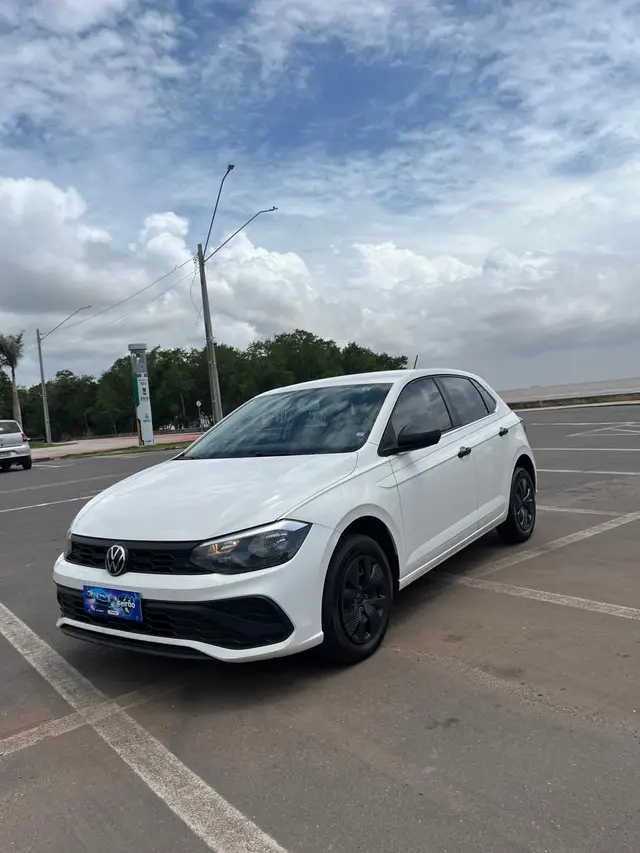 Carro Volkswagen Polo 2023 Track 1.0 Flex 12V 5p