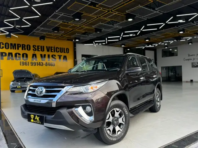 Carro Toyota SW4 2019 2.7 SR 4x2 (Aut) (Flex)