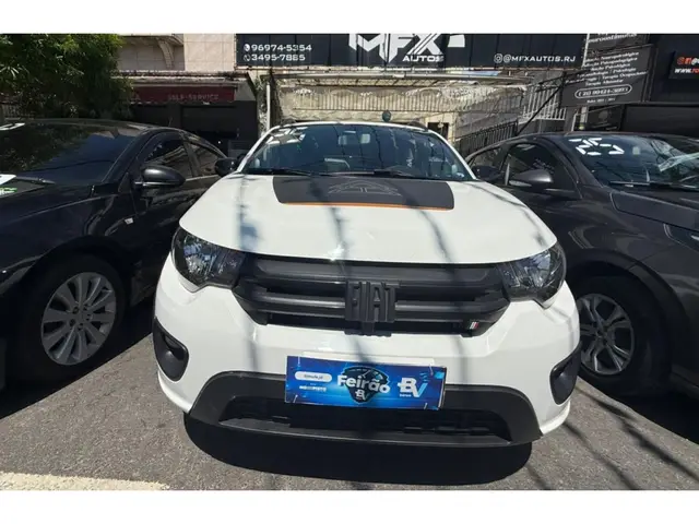 Carro Fiat Mobi 2025 Trekking 1.0