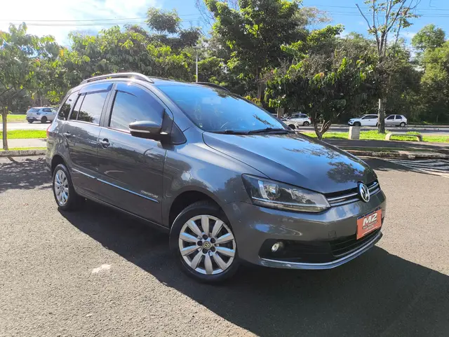 Carro Volkswagen SpaceFox 2017 1.6 MSI Comfortline (Flex)