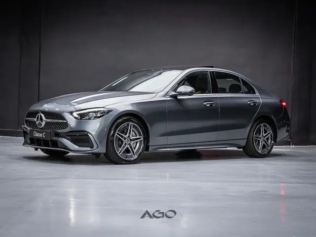 Carro Mercedes-Benz C 200 AMG 2023 AMG Line EQ Boost 1.5 (Aut)
