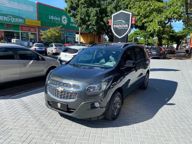 Carro Chevrolet Spin 2018 Advantage 5S 1.8 (Flex) (Aut)