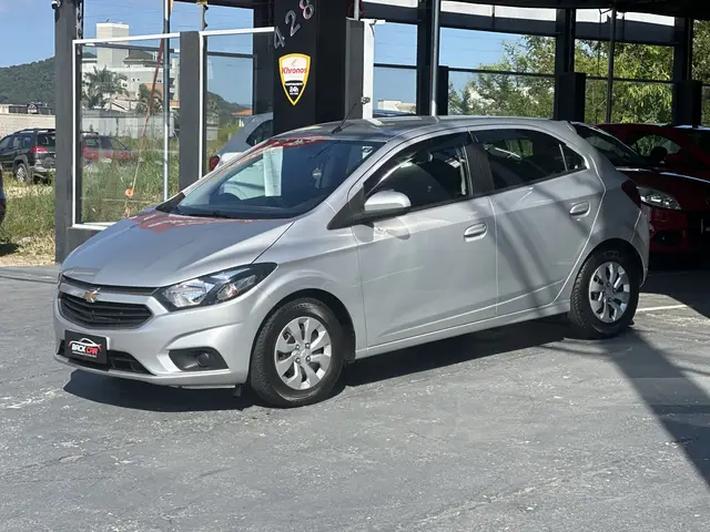 Carro Chevrolet Onix 2019 LT 1.0 Turbo (Flex)