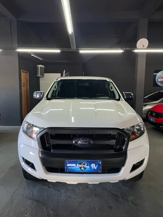 Carro Ford Ranger Cabine Dupla 2023 Ranger XLS 2.2 4x4 CD Diesel Aut.