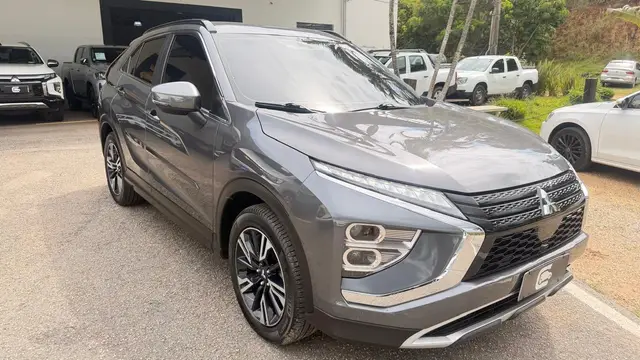 Carro Mitsubishi Eclipse Cross 2023 HPE 1.5 Turbo (Aut)