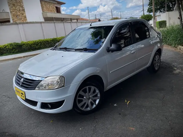 Carro Renault Logan 2012 Expression 1.6 8V Hi-Torque (flex)