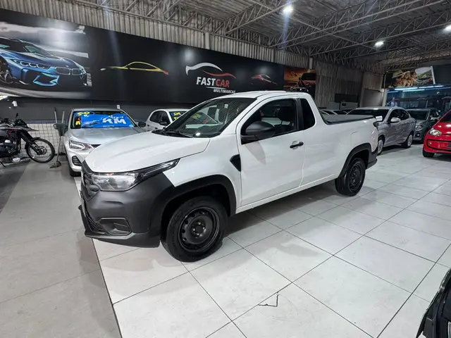 Carro Fiat Strada 2023 Endurance 1.4 Cabine Plus (Flex)