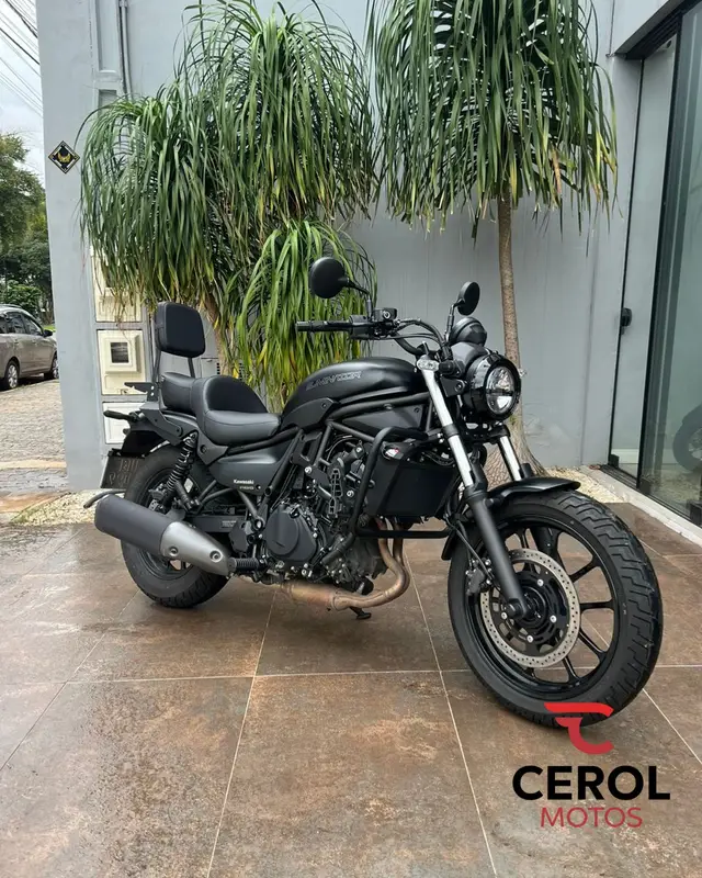 Moto Kawasaki Eliminator 500 2025 500