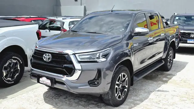 Carro Toyota Hilux Cabine Dupla 2025 SRV 4x4 2.8 Diesel