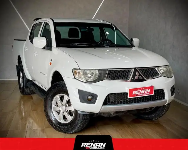 Carro Mitsubishi L200 Triton 2013 GL 3.2 CD TB Int. Dies. Mec.