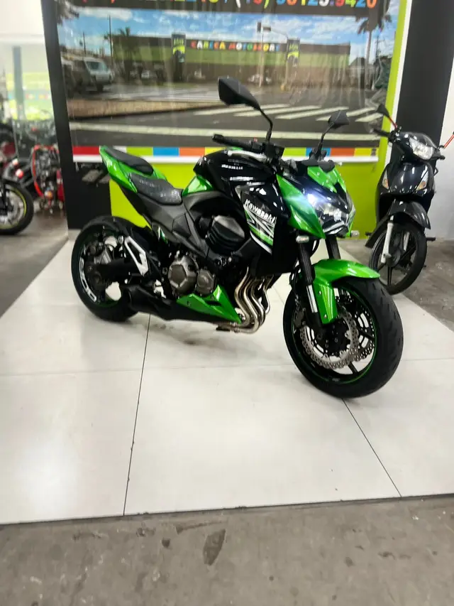 Moto Kawasaki Z 800 2016 Z-800