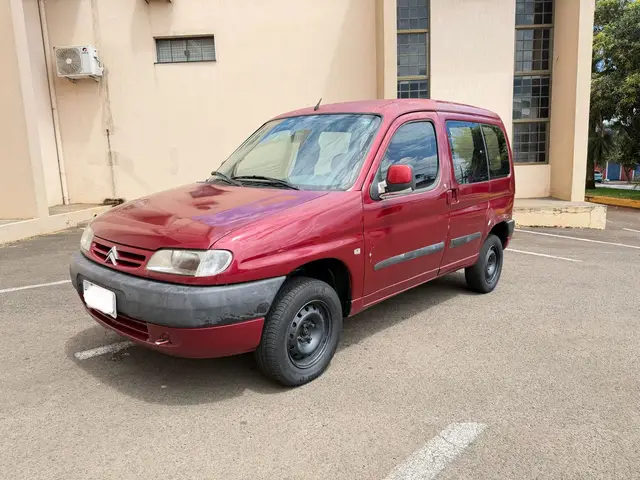 Carro Citroën Berlingo 2002 Multispace GLX 1.8