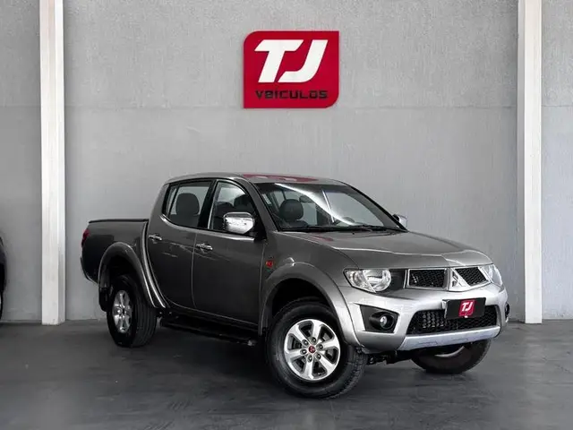 Carro Mitsubishi L200 Triton Sport 2012 HPE 4x4 3.2 DI-D (Aut)