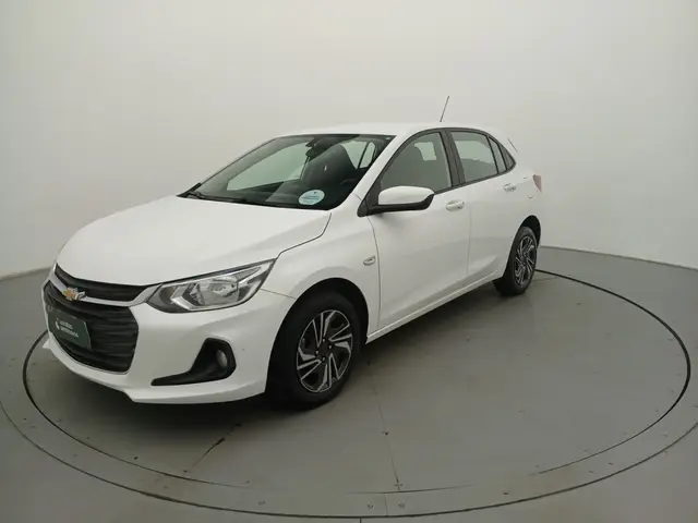 Carro Chevrolet Onix Plus 2025 LT 1.0