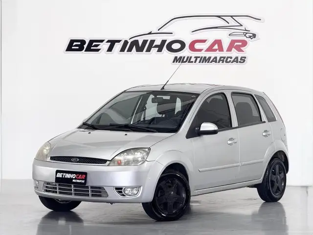Carro Ford Fiesta Hatch 2004 Class 1.6 8V