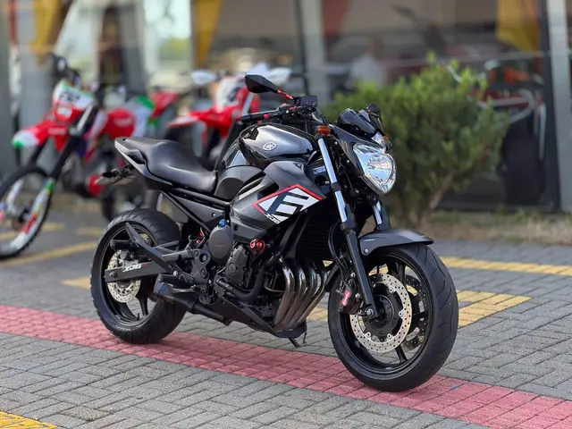 Moto Yamaha XJ6 N 2015 XJ6 N 600