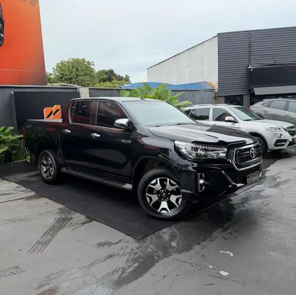 Carro Toyota Hilux Cabine Dupla 2019 Hilux 2.8 TDI CD SRX 50th 4x4 (Aut)