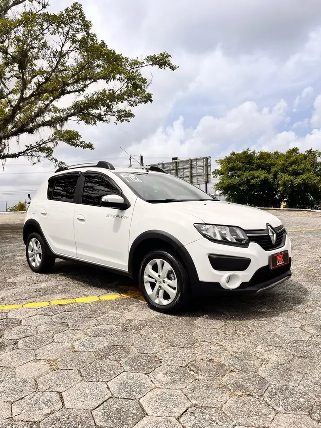 Carro Renault Sandero Stepway 2016 Rip Curl 1.6 8V Easy-R (Flex)