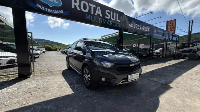 Carro Chevrolet Onix 2017 1.4 Activ SPE/4 (Aut)