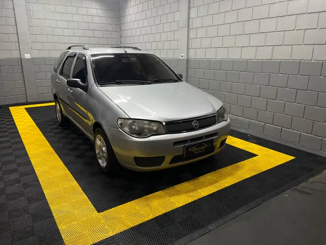 Carro Fiat Palio Weekend 2007 HLX 1.8 8V (Flex)
