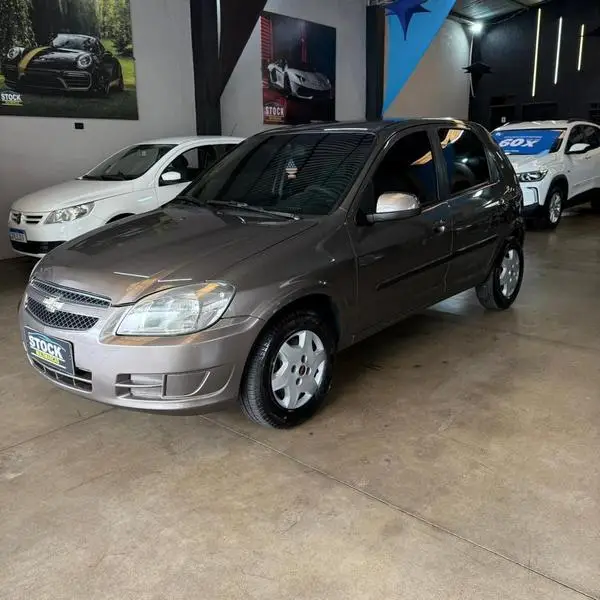 Carro Chevrolet Celta 2014 Advantage 1.0 (Flex)