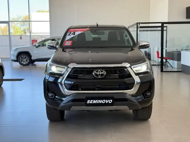 Carro Toyota Hilux Cabine Dupla 2024 SRX 4x4 2.8 Diesel