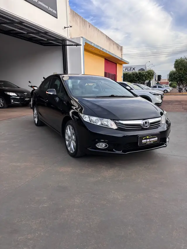 Carro Honda Civic 2014 New  LXR 2.0 i-VTEC (Aut) (Flex)