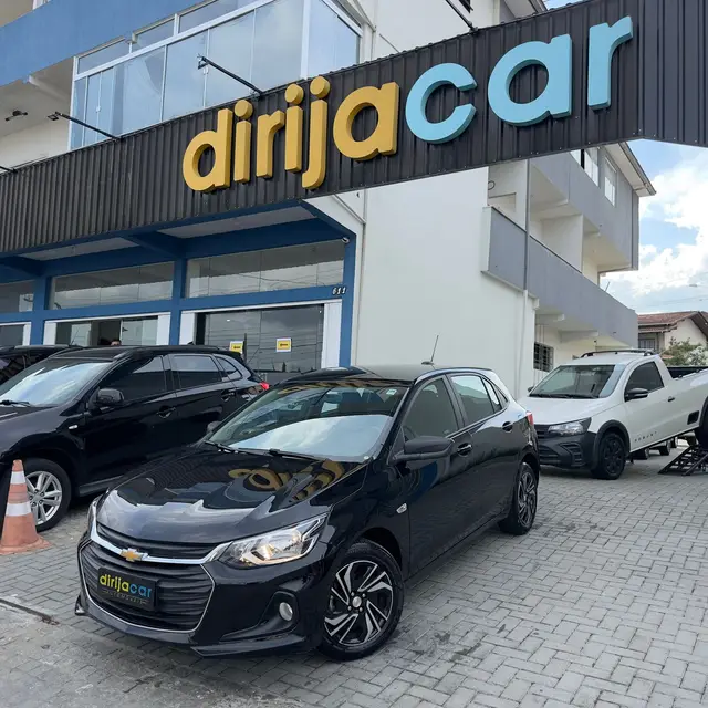Carro Chevrolet Onix 2024 LT 1.0