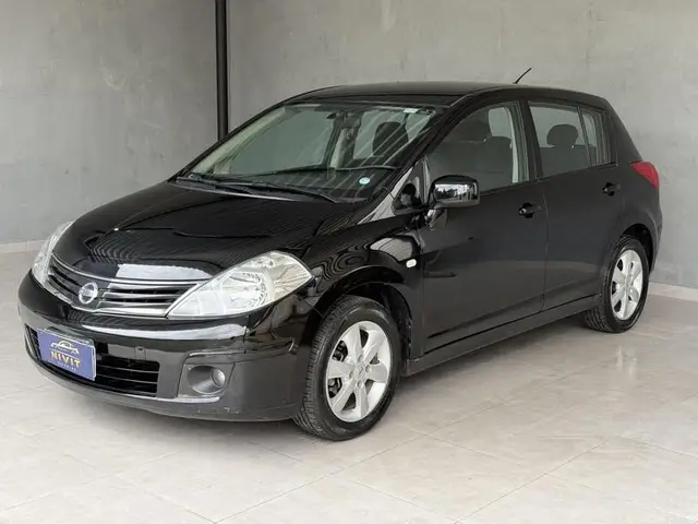 Carro Nissan Tiida 2012 S 1.8 (flex)