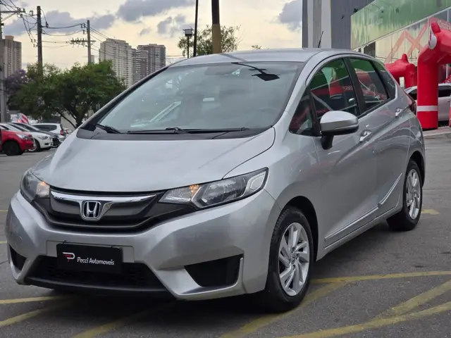Carro Honda Fit 2015 1.5 16v LX CVT (Flex)