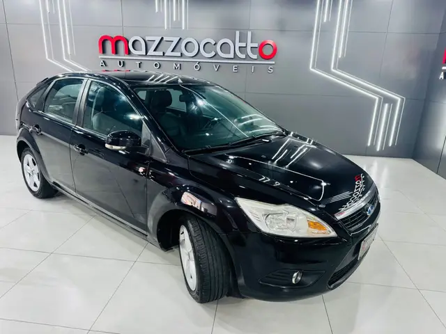 Carro Ford Focus Sedan 2011 Ghia 2.0 16V (Flex)