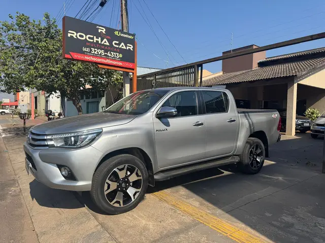 Carro Toyota SW4 2018 2.8 TDI SRX 7L 4x4 (Aut)