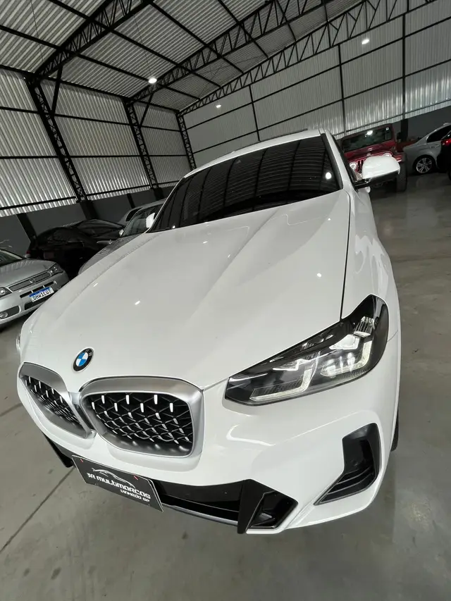 Carro BMW X4 2023 xDrive30i M Sport 2.0 Turbo (Aut.)