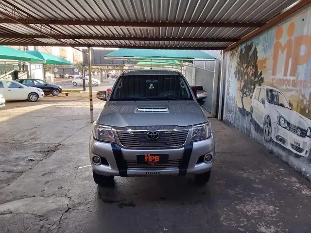 Carro Toyota Hilux Cabine Dupla 2015 Hilux 3.0 TDI 4x4 CD SR