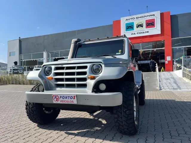 Carro Troller T4 2005 4x4 2.8 Turbo (teto rígido)