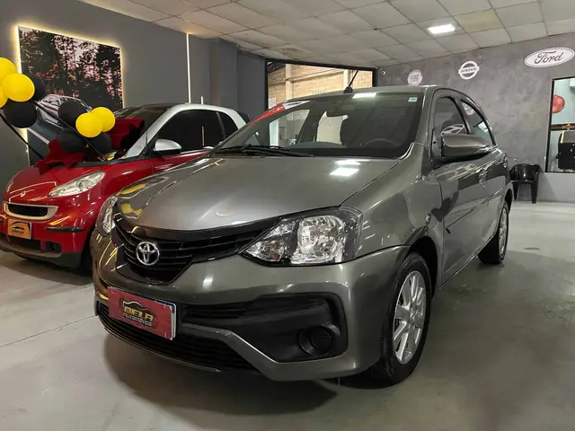 Carro Toyota Etios Sedan 2019 X 1.5 (Flex)