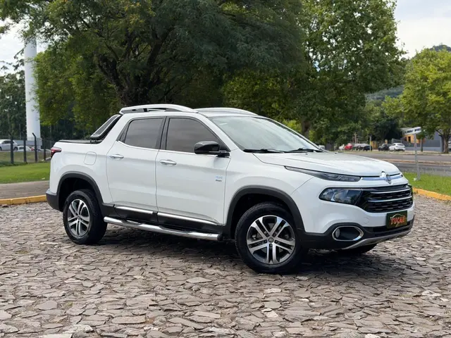 Carro Fiat Toro 2017 Volcano 2.0 diesel AT9 4x4