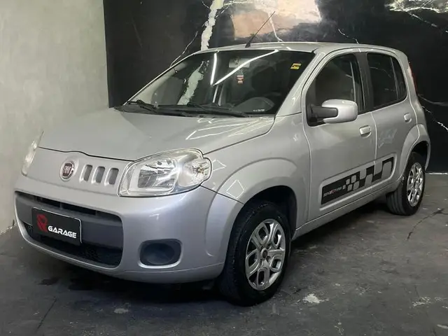 Carro Fiat Uno 2015 Attractive 1.0 8V (Flex) 4p