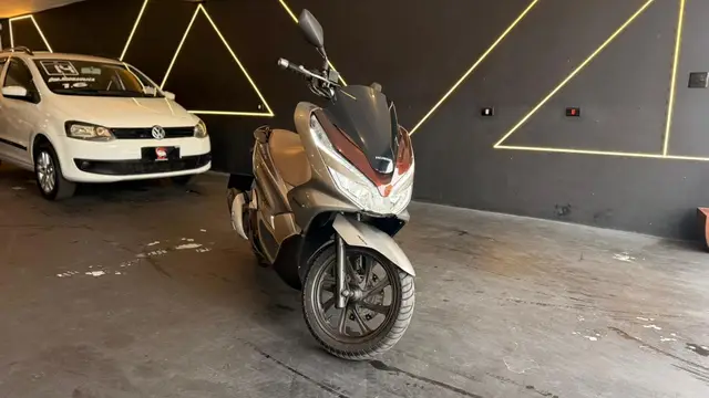 Moto Honda PCX 150 2022 DLX