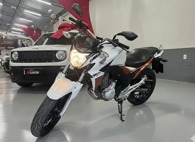 Moto Honda CB 250F Twister 2017 Standard