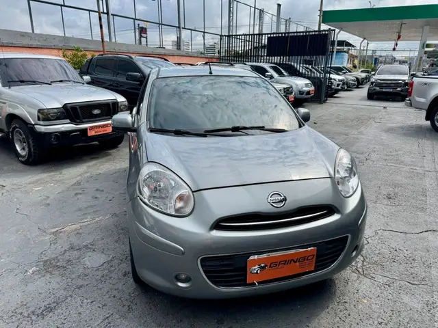 Carro Nissan March 2014 1.0 16V S (Flex)